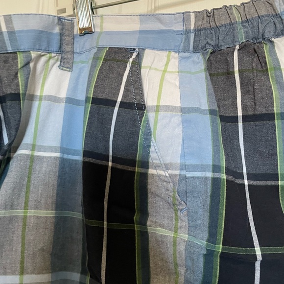 Ladies summer shorts from CJ Banks size 20. - Picture 4 of 5